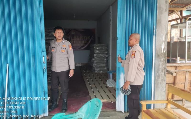 Cek Keamanan Logistik Pemilu 2024, Personel OMB Nala Polres Kaur Gelar Patroli