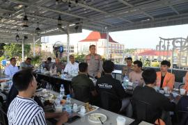 "Ngopi Santai" Kapolda Bengkulu Bersama BEM se-Kota Bengkulu