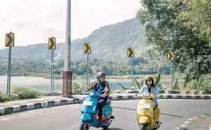 Meningkatnya Tren Slow Travel Saat Waisak dan Hari Lahir Pancasila