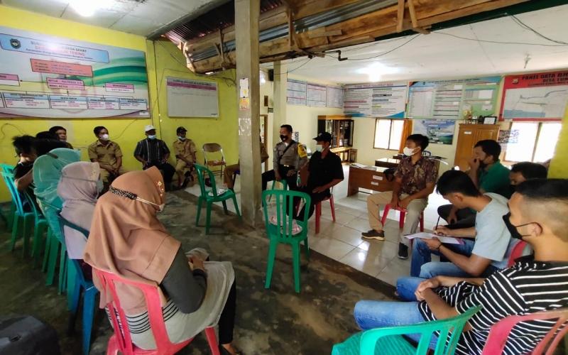 Bhabinkamtibmas Polsek Bunga Mas Mediasi Warga dan Empat Remaja Pembuat Onar