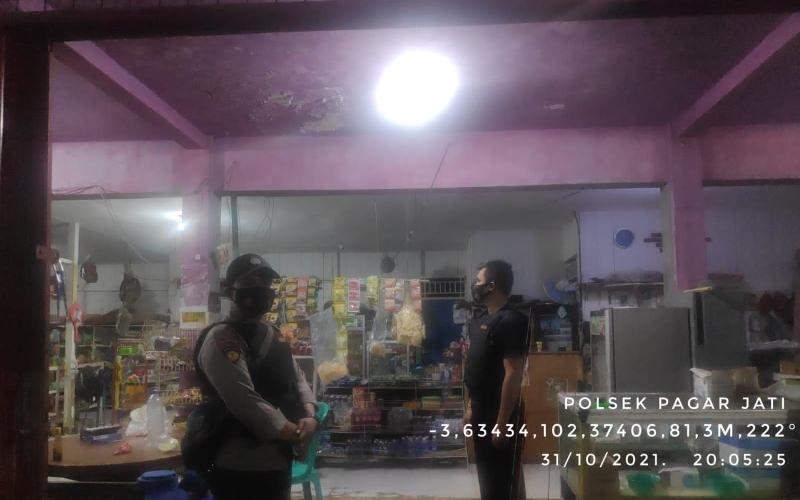 Antisipasi TP 3C, Polsek Pagar Jati Lakukan Patroli Malam Di Pemukiman Warga