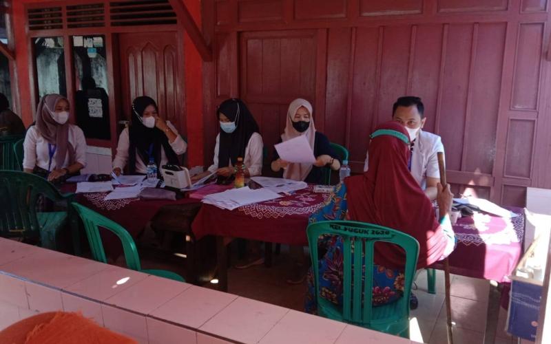 Wabup dan Sekda Tinjau Pelaksanaan Vaksinasi Covid-19