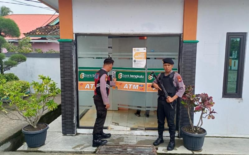 Berikan Rasa Aman Untuk Masyarakat yang Melakukan Transaksi, Sat Samapta Polres Kaur Patroli Objek Vital