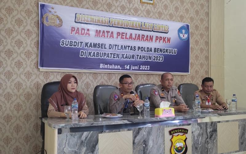 Polres Kaur Melaksanakan Kegiatan Desiminasi Pendidikan Lalu Lintas Pada Mata Pelajaran PPKN
