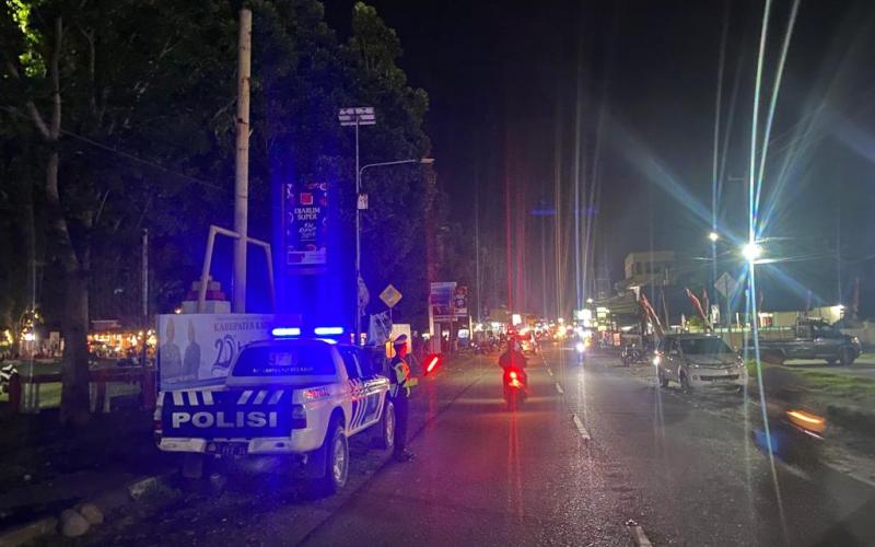 Pantau Arus Lalin, Sat Lantas Polres Kaur Patroli Blue Light