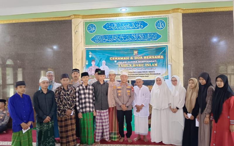 Peringati Tahun Baru Islam 1445 Hijiriah, Polres Kaur Gelar Ceramah Agama dan Berikan Santunan kepada Pesantren Marhalatulwustho