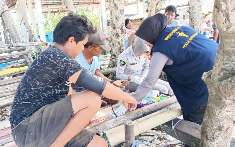 Sambut Hari Jadi Polwan Ke 75, Polwan Polres Kaur Gelar Bakti Kesehatan