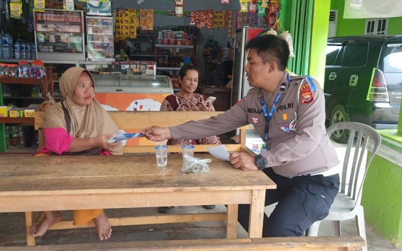 Operasi Patuh Nala 2023, Polres Kaur Bagikan Brouser dan Sticker Tertib Berlalu Lintas 