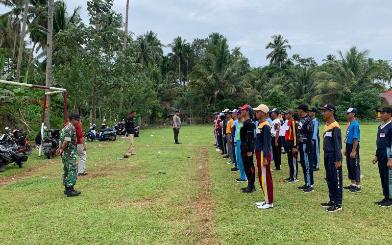 Polsek Kaur Utra, Berikan Materi Pelatihan Kepada Petugas Paskibraka Kecamatan Kaur