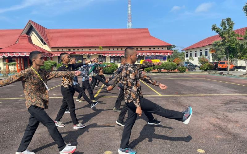 Guna Persiapan Memasuki Lembaga Pendidikan, Polres Kaur Laksankan Apel dan Binlat Casis Bintara dan Tamtama