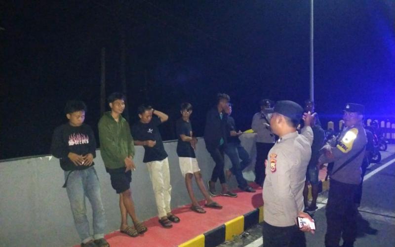 Polsek Kaur Tengah, Patroli Diologis Antisipasi 3C dan Premanisme Serta Pengamanan Obyek Vital di Wilkum