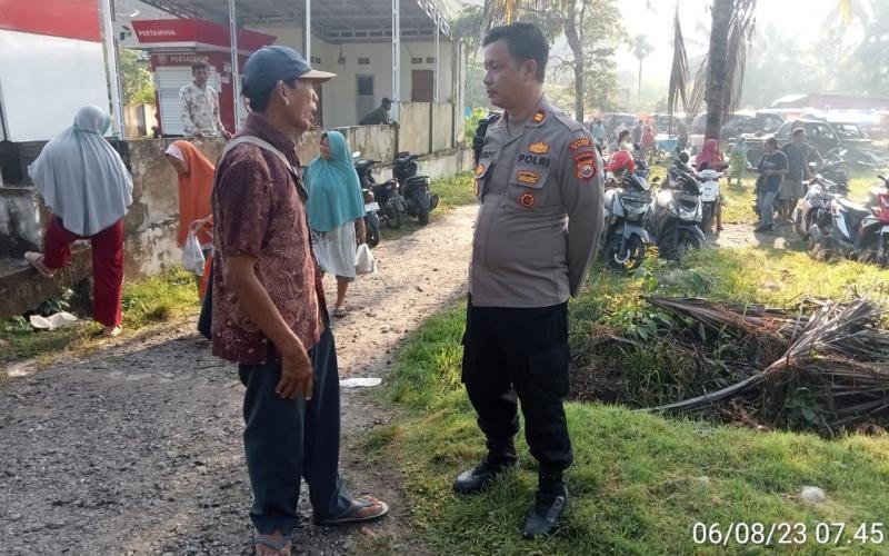 Polsek Maje Monitoring  Pasar Mingguan di Desa Benteng Harapan 