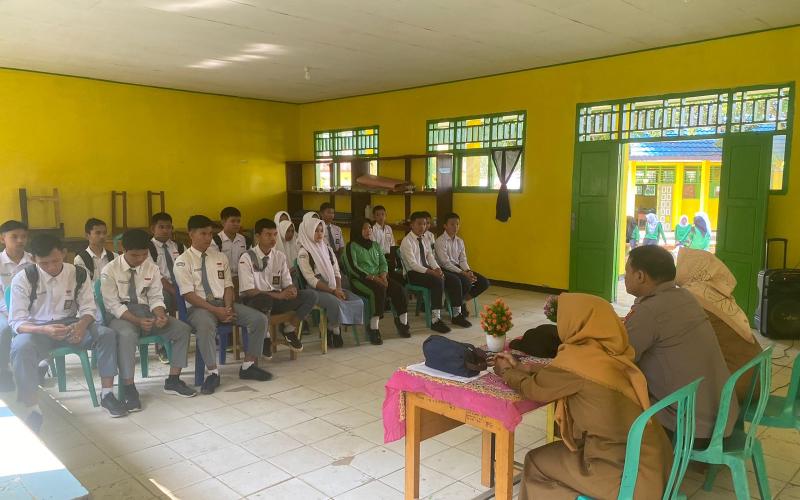Polsek Kaur Utara Melaksanakan Giat Sosialisasi Patroli Keamanan Sekolah di Sman 04 Kaur