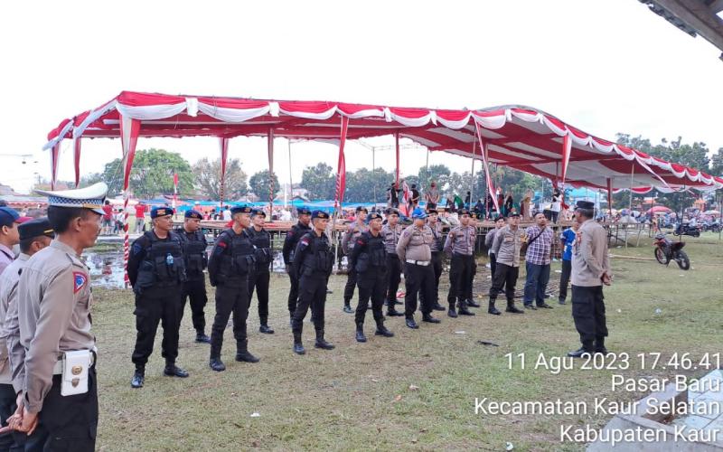 Meriahakan HUT RI Ke 78,  Polres Kaur Berikan Pengamanan Turnament Sepak Bola Bupati Cup 