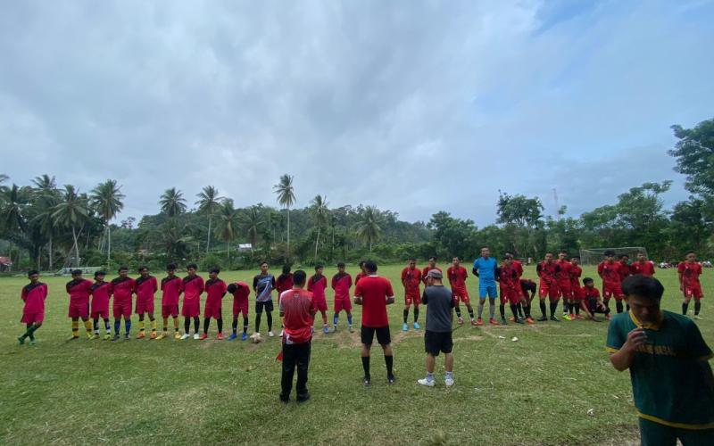 Berikan Pengamanan Turnamen Bola Kaki Antar Desa, Polsek Nasal Gelar Patroli