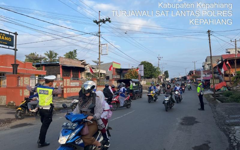 Berikan Rasa Aman Kepada Masyarakat, Polres Kepahiang Gelar Strong Point
