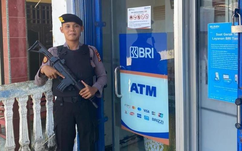 Sat Samapta Polres Kaur Patroli Objek Vital dan Keramaian Masyarakat Sampaikan Imbauan Kamtibmas