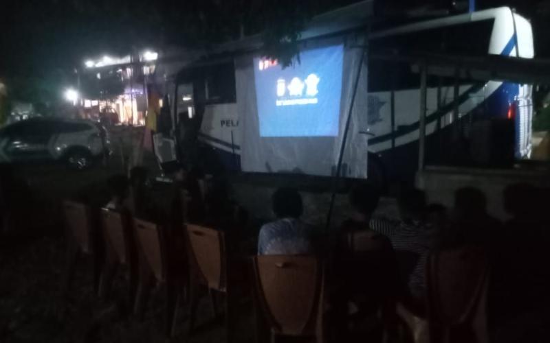 Polbindes, Sat Lantas Polres Kaur Gelar Nonton Bareng Film Edukasi Tertib Berlalulintas