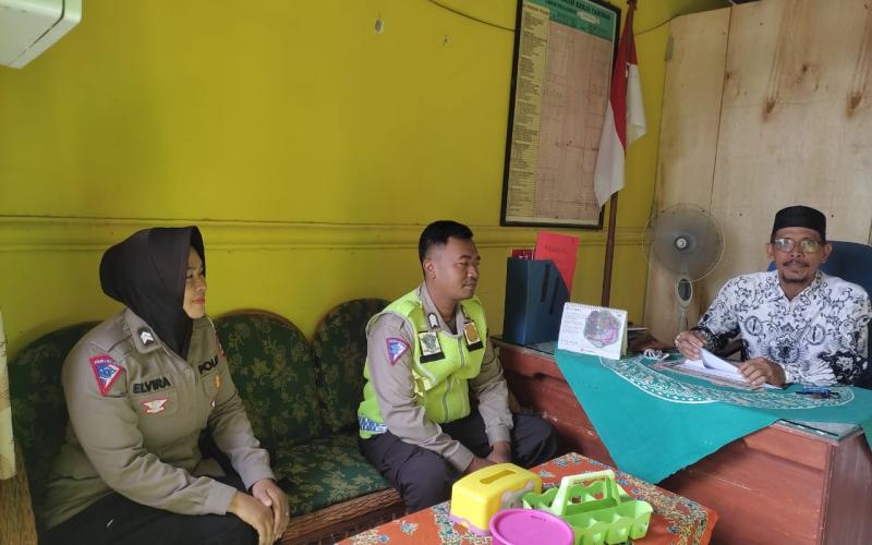 Sambangi  SDN 01 Kaur, Sat Lantas Polres Kaur Koordinasi Pembentukan Pocil Bersama Kepsek 