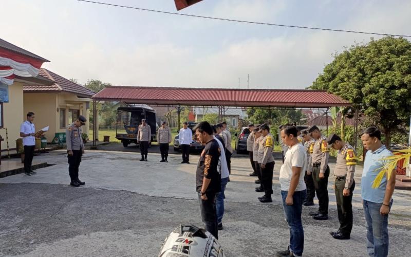 Apel Pagi, Kapolsek Ujan Mas Beri Arahan dan Penekanan kepada Personel 