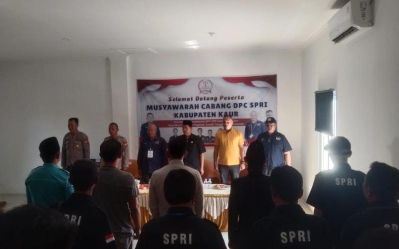 Hadir di Setiap Kegiatan Masyarakat, Kapolsek Tanjung Kemuning Hadiri Musyawarah Cabang DPC SPRI Kaur 