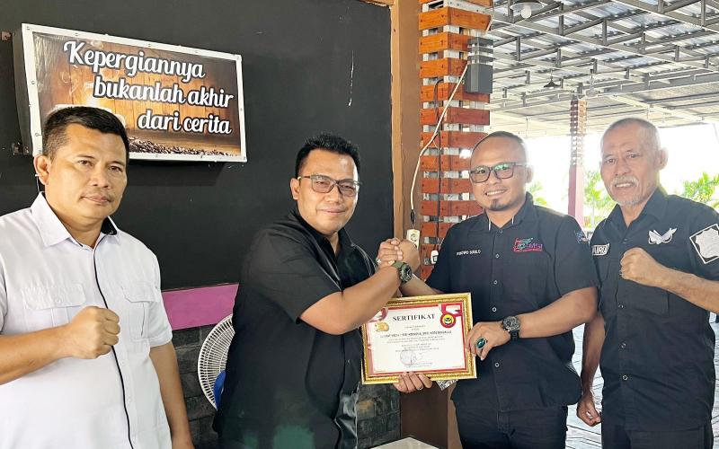 Kasatgaswil Bengkulu Densus 88 Berikan Penghargaan Kepada SMSI Bengkulu dalam Peran Sertanya Cegah Radikalisme