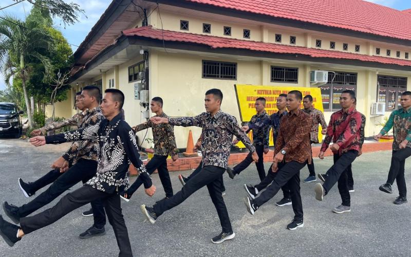 Casis Bintara dan Tamatama Polres Kaur Ikuti Binlat  