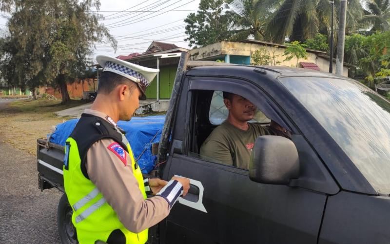 Patroli Hunting, Sat Lantas Polres Kaur Tilang Kendaraan yang Melanggar 