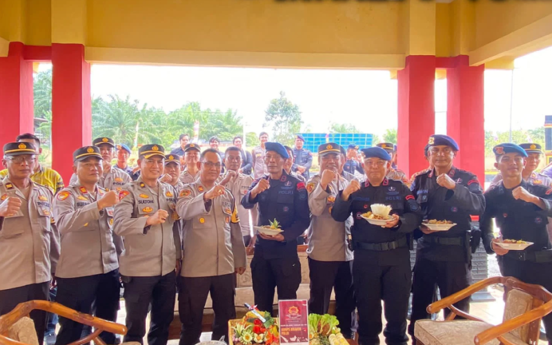 HUT Brimob Ke-78 Polres Kaur Silaturahmi Ke Kompi Brimob Subden 3B Pelopor Kaur