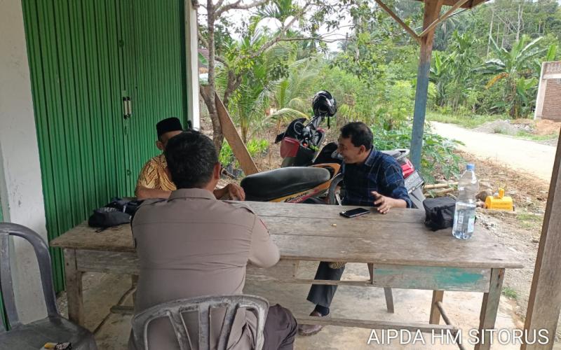 Polsek Muara Sahung Patroli Sambang di Desa Ulak Bandung
