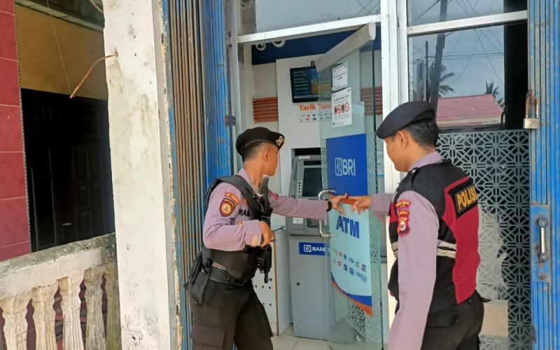Polres Kaur Patroli Pengecekan Objek Vital ATM di Wilkum 