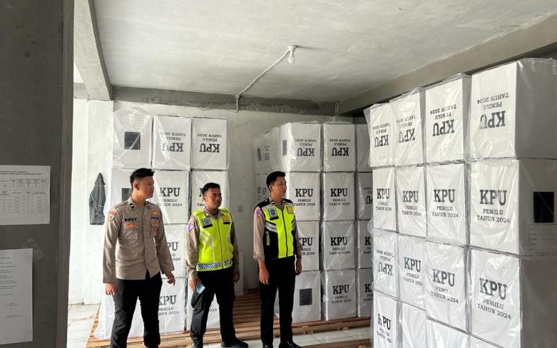 Satgas Kamseltibcarlantas Polres Kaur, Sambang ke Gudang Logistik 3 KPU Kabupaten Kaur