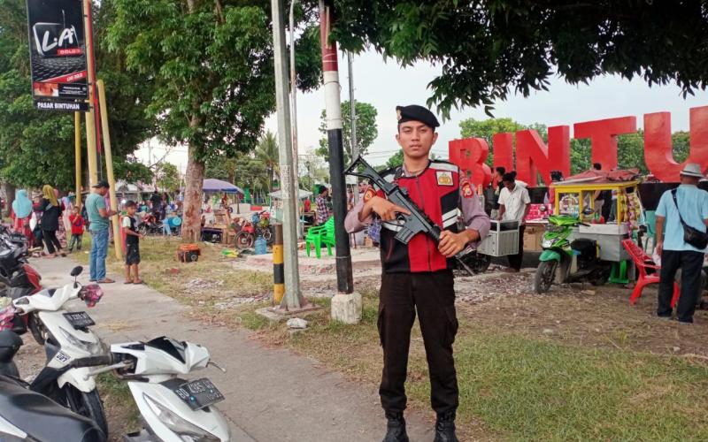 Sambangi Tempat Keramaian, Sat Samapta Polres Kaur Patroli Presisi