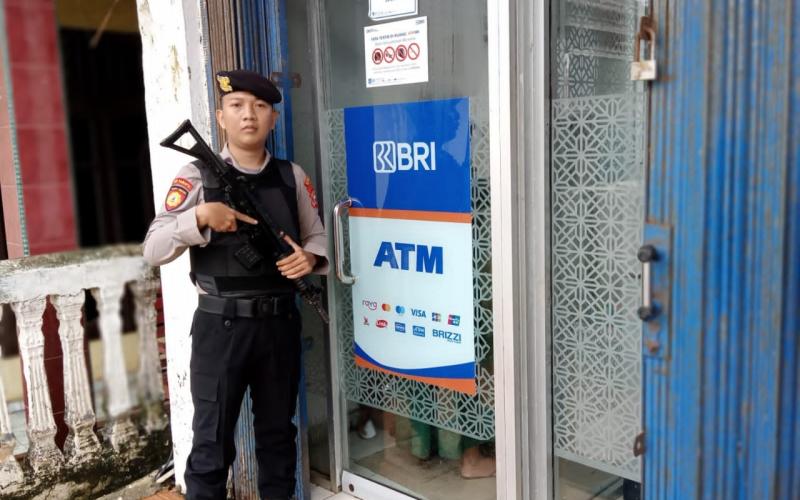 Personel Polres Kaur Lakukan Pengecekan dan Patroli Objek Vital  