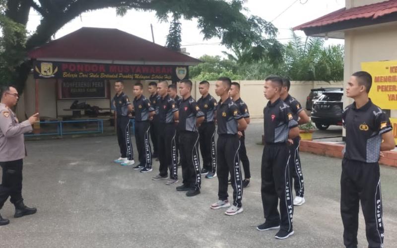 Kabag SDM Polres Kaur Pimpin Apel dan Kegiatan Binlat Casis Bintara dan Tamtama 