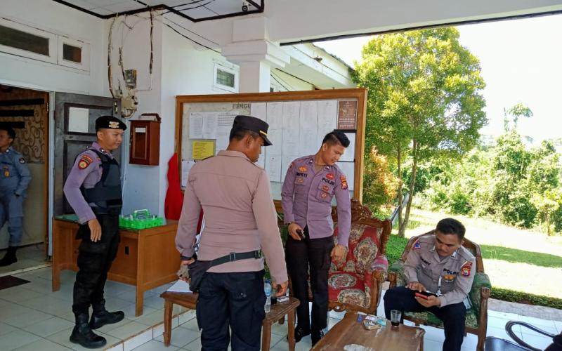 OMB, Personel Polres Kaur Patroli Dialogis di Seputaran Kmator KPUD, Bawaslu, dan Gudang Logistik