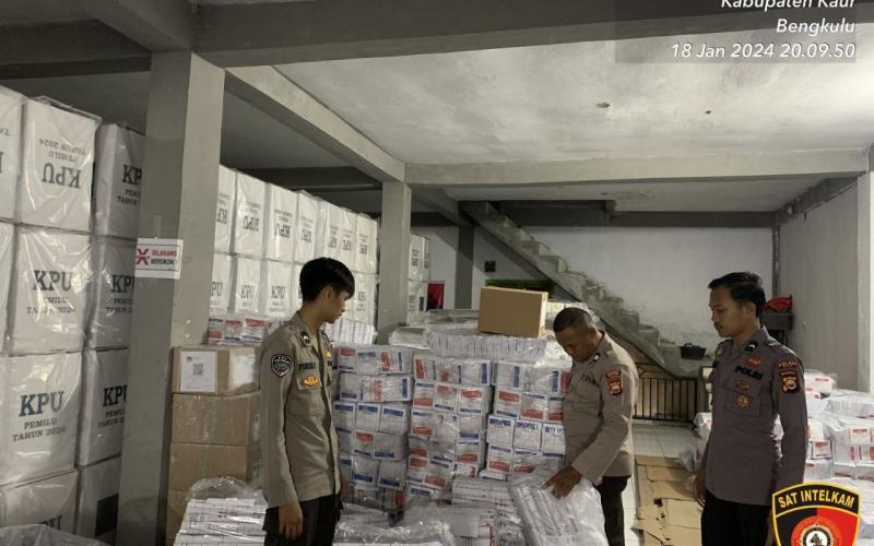 Patroli OMB, Polres Kaur Patroli Pengamanan di Gudang Logistik 