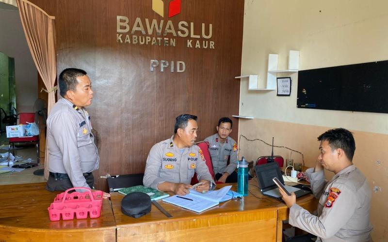 Antisipasi Gangguan Kamtibmas, Polres Kaur Patroli Dialogis 