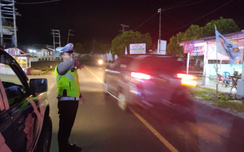 Sat Lantas Polres Kaur Monitor dan Patroli Blue Light di Jalan Lintas Sumatera