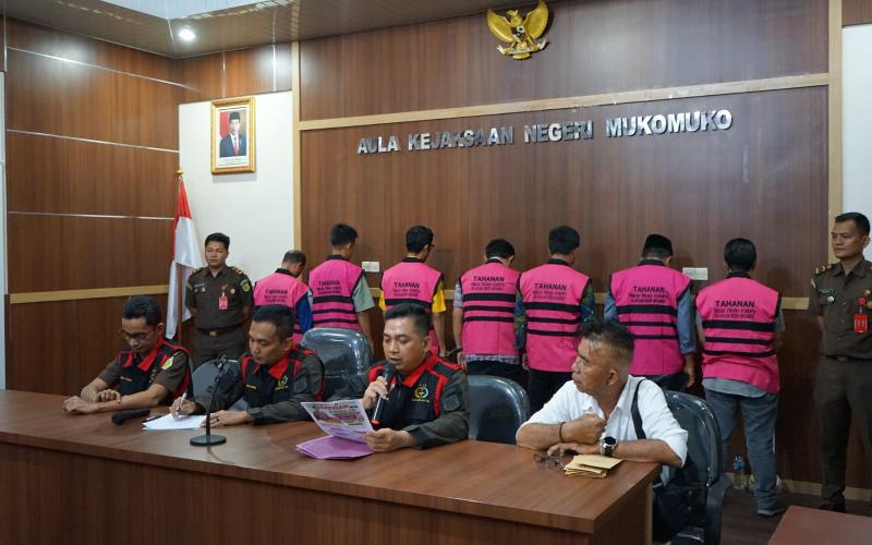 Kejari Mukomuko Tahan 7 Tersangka Dugaan Korupsi di RSUD Mukomuko