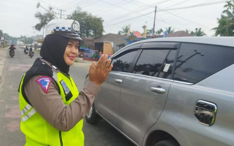 Pantau Arus Lalin, Polres Kaur Lakukan Pengaturan  Pagi Hari 