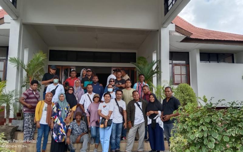 Tolak Pembatasan Sub Penyalur BBM, Warga Duduki Kantor Bupati Flores Timur