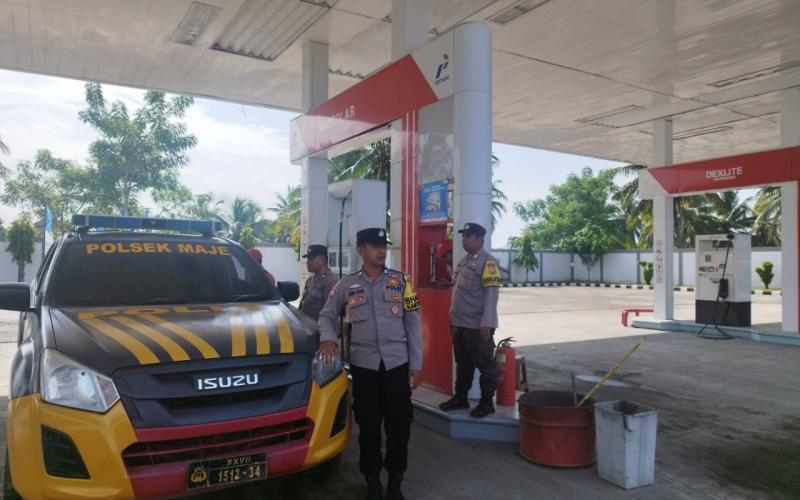 Patroli, Polsek Maje Lakukan Pengamanan dan Pengawasan Penyaluran BBM 