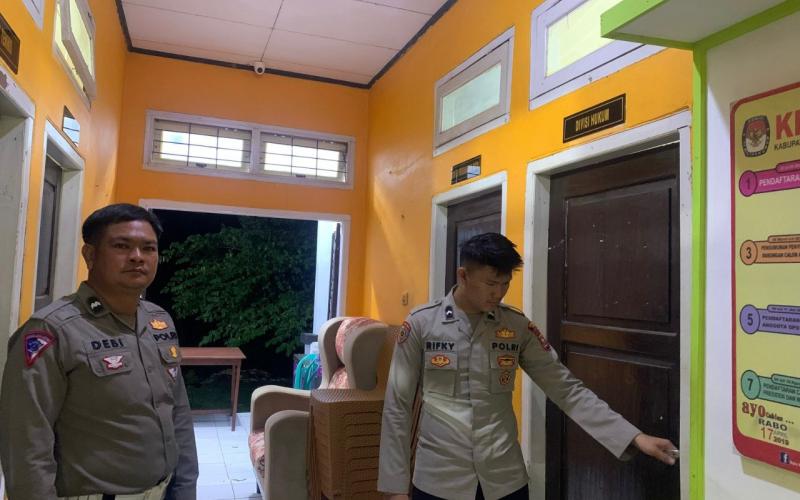 Polres Kaur Patroli di Kantor Sekertariat Bawaslu