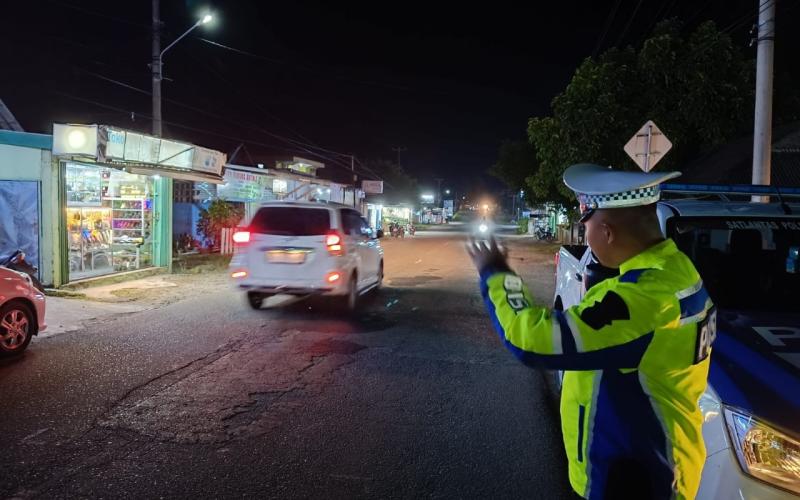 Patroli Blue Light Sat Lantas Polres Kaur Jaga Keamanan dan Kelancaran 