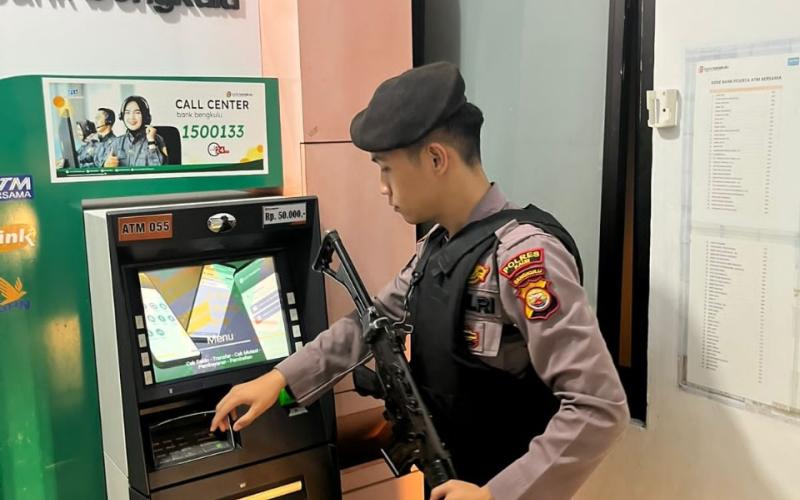 Gelar Patroli, Personel Polres Kaur Cek Objek Vital