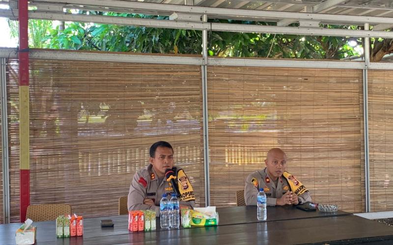 Gelar Anev, Kapolres Kaur Berikan Arahan kepada Personel Polres dan Polsek Jajaran 