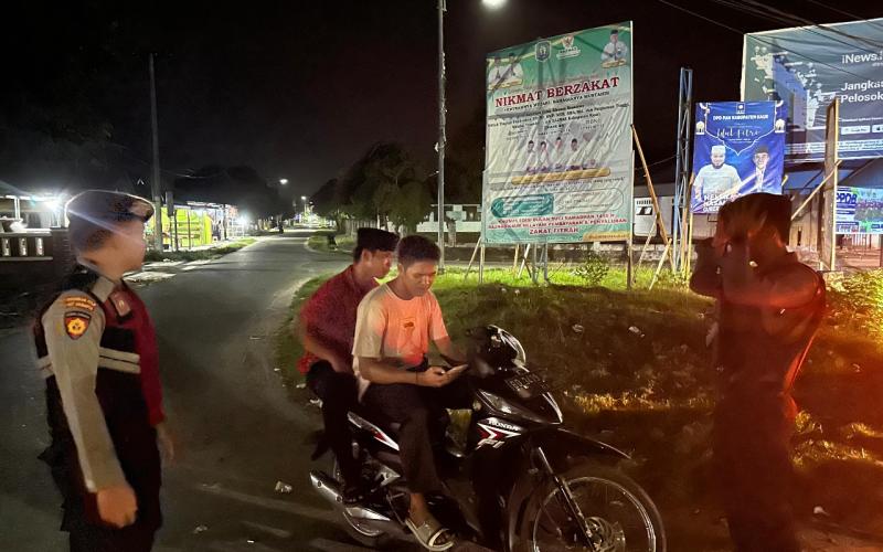 Patroli Presisi, Personel Sat Samapta Polres Kaur Pantau Seputaran Wilkum         