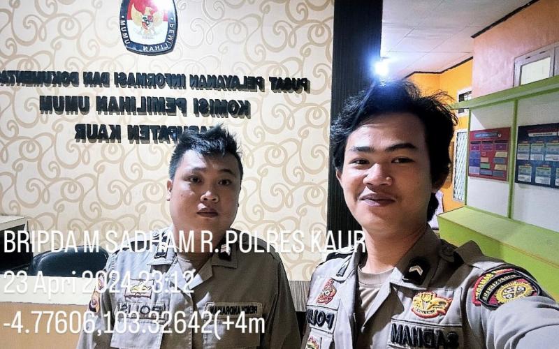 Antisipasi Gangguan Kamtibmas, Personel Polres Kaur Patroli di Kantor KPU 