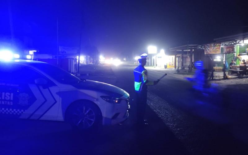 Pastikan Aman dan Lancar, Sat Lantas Polres Kaur Patroli Blue Light di Sepanjang Jalan Lintas Sumatera